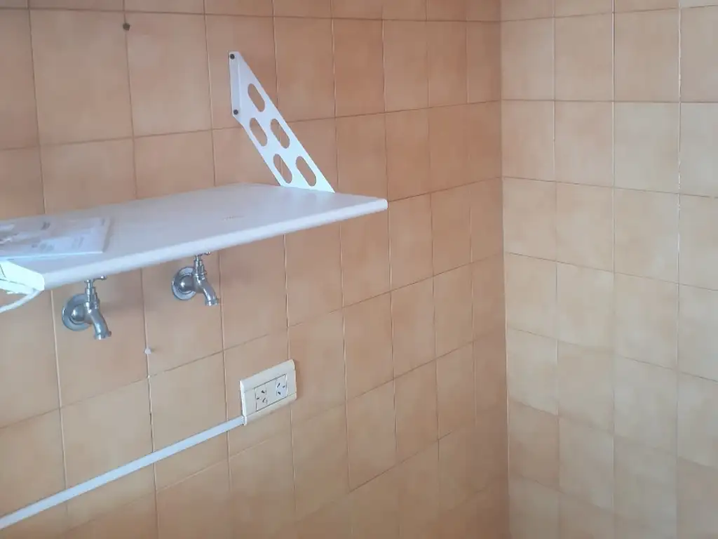 Foto de belgrano 2 ambientes al frente con balcon cocina y baño completos, imagen 1