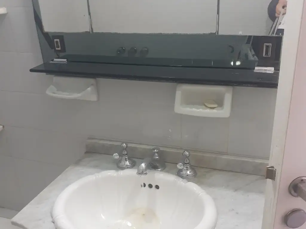 Foto de belgrano 2 ambientes al frente con balcon cocina y baño completos, imagen 3