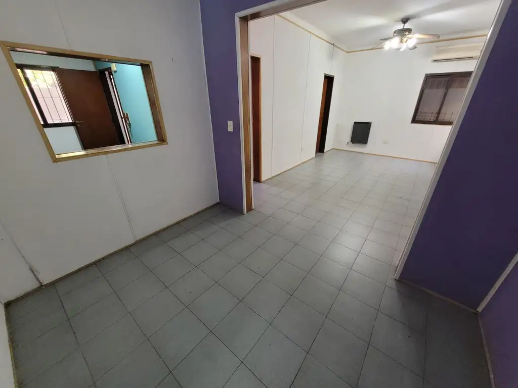 Foto de Alquiler de PH dos ambientes con patio en Wilde Centro., imagen 1