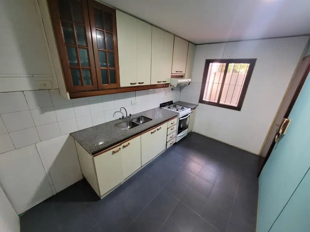 Foto de Alquiler de PH dos ambientes con patio en Wilde Centro., imagen 4