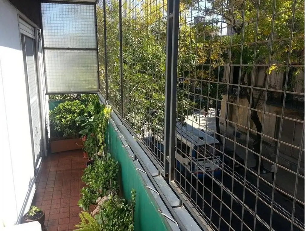 Foto de DEPARTAMENTO 2 AMB AL FRENTE CON BALCON MUY BUENO, imagen 3
