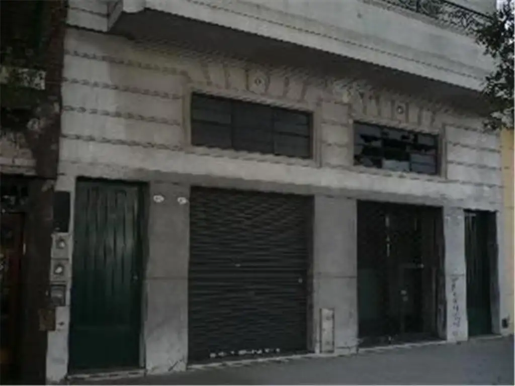 Foto de VENTA EN BLOCK. //2 LOCALES Y 2 DEPARTAMENTOS//, imagen 2