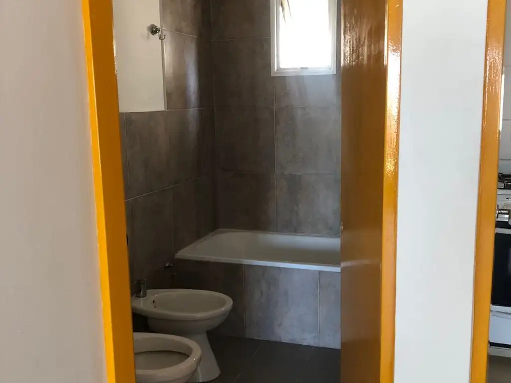 Foto de 1 Ambiente SEMIPISO · DIVISIBLE GRANDE, imagen 3
