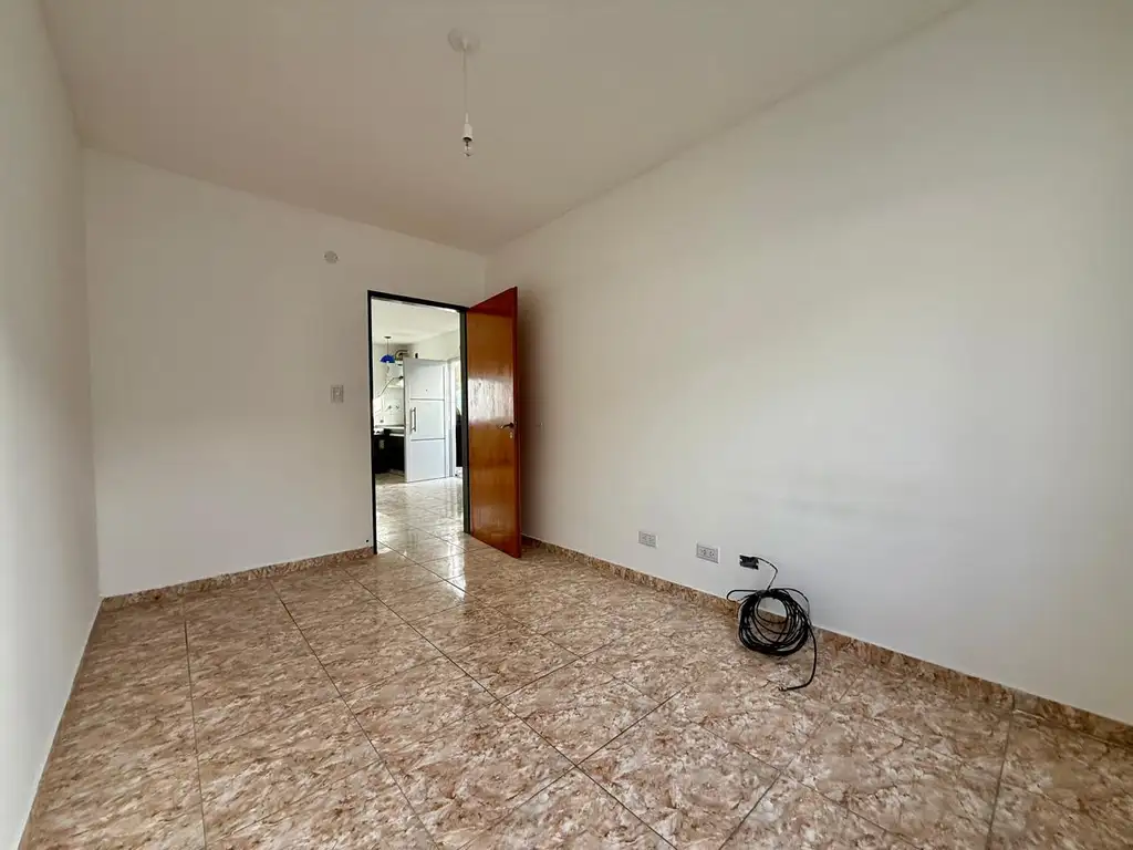 Foto de Excelente 3 ambientes en primer piso, sin expensas., imagen 4