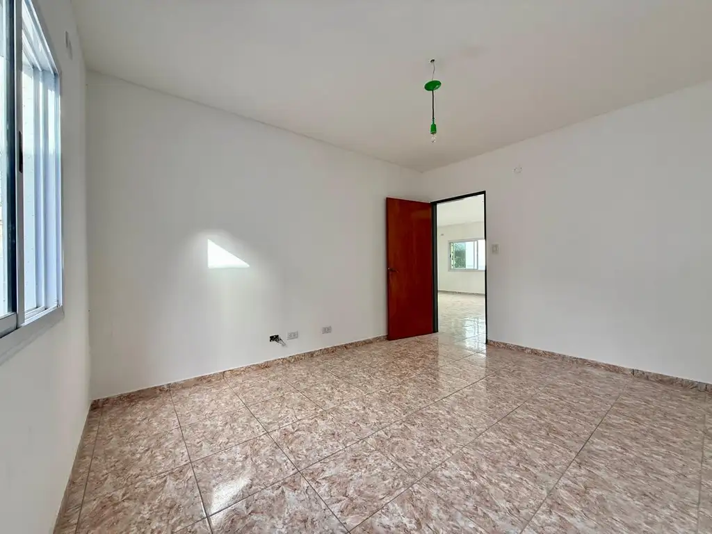 Foto de Excelente 3 ambientes en primer piso, sin expensas., imagen 5