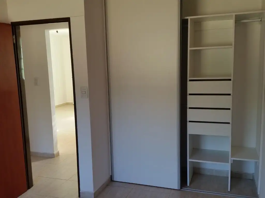 Foto de Departamento de dos dormitorios en planta alta, imagen 4