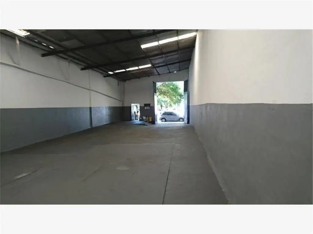 Foto de EXCELENTE GALPON 8.66X26 OPORTUNIDAD, imagen 1