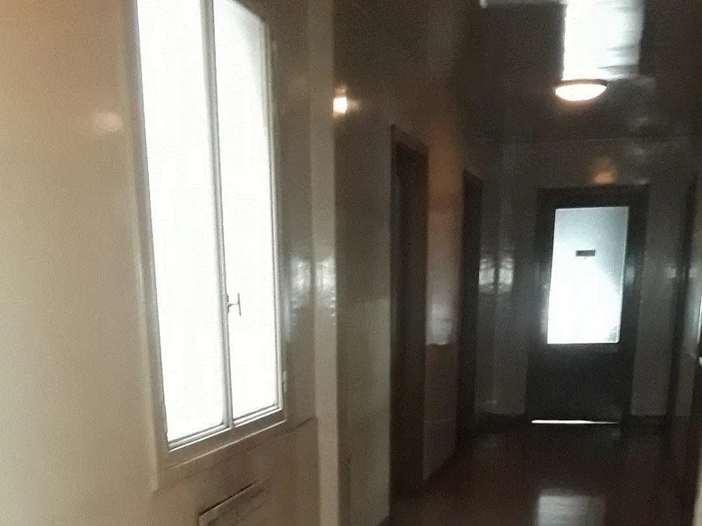 Foto de OFICINA AV.CORRIENTES Y RECONQ. ESCRITORIO Y BAULERA TERRAZA, imagen 1
