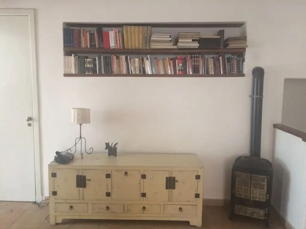 Foto de Amplio Depto tipo casa en primer piso con balcón y terraza. Muy buen, imagen 4