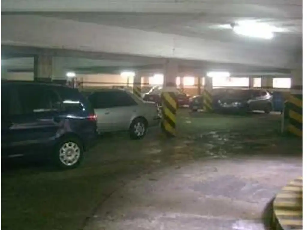 Foto de Cochera Movil En Isabel La Catolica Y Rocha a 100 mts de Av Montes de, imagen 2