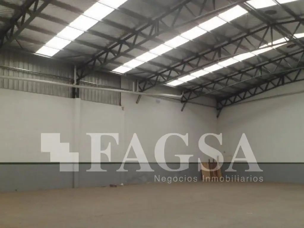Foto de EXCELENTE GALPON 650M2 CON OFICINAS ZONA INDUSTRIAL, imagen 5