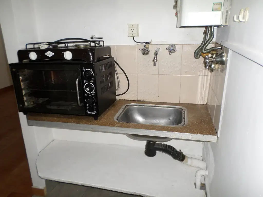 Foto de EXCELENTE UBICACIÓN - MUNRO 1er. PISO POR ESCALERA, imagen 5