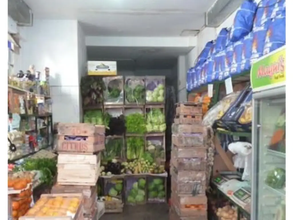 Foto de VENTA DE LOCAL EN BARRIO NORTE-CON GAS Y SIN EXPENSAS, imagen 2