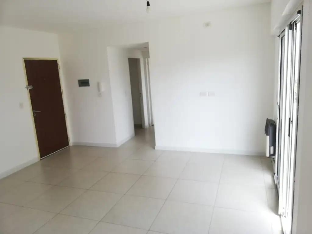 Foto de Frente a Parque Chacabuco, 2 amb con balcón aterrazado - dormitorio en, imagen 5