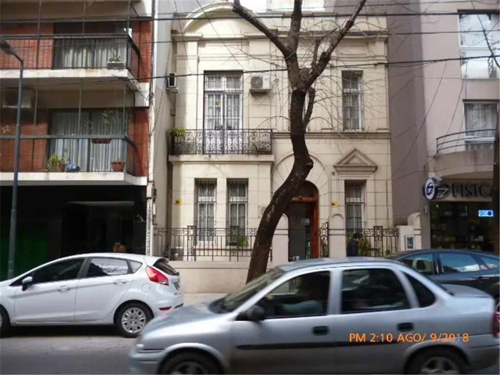 Foto de VENTA DE CASA EN BELGRANO ECHEVERRIA 2774 6 AMBIENTES CAPITAL, imagen 2