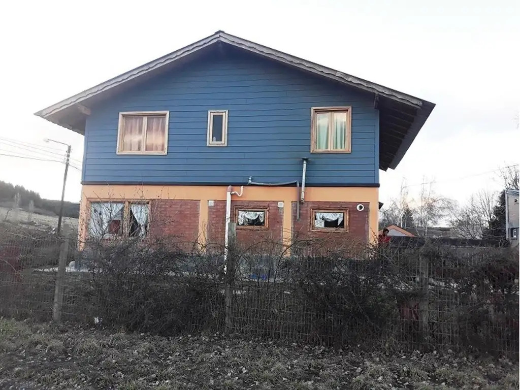 Foto de CASA AMPLIA FRENTE A CERROS, imagen 2