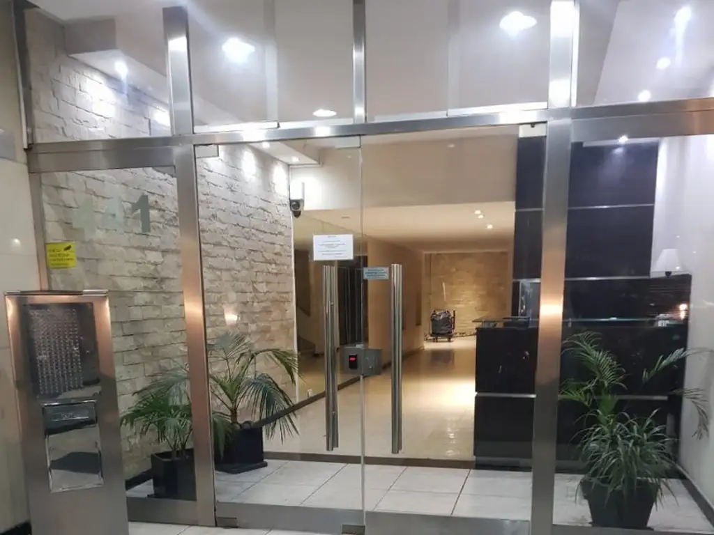 Foto de Departamento de 2 ambientes con gran patio, imagen 1