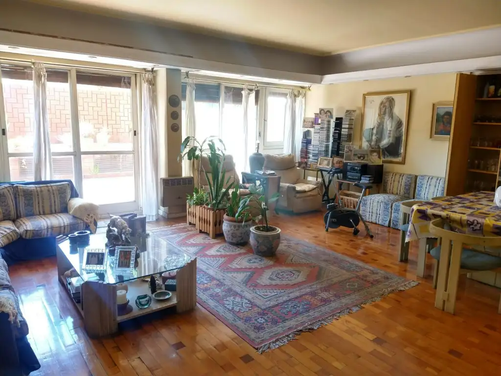 Foto de EXCELENTE 5 AMB CON COCHERA INCLUIDA, PATIO ATERRAZADO Y PARRILLA, imagen 1