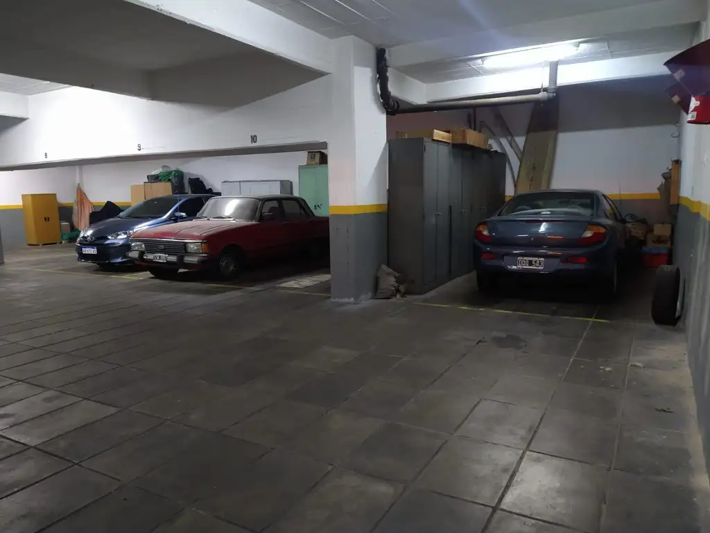 Foto de EXCELENTE 5 AMB CON COCHERA INCLUIDA, PATIO ATERRAZADO Y PARRILLA, imagen 4