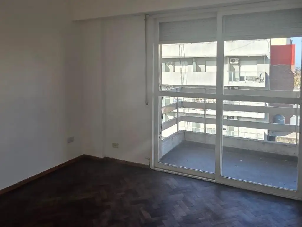 Foto de DEPARTAMENTO CÉNTRICO 3 DORMITORIOS CON COCHERA, imagen 3