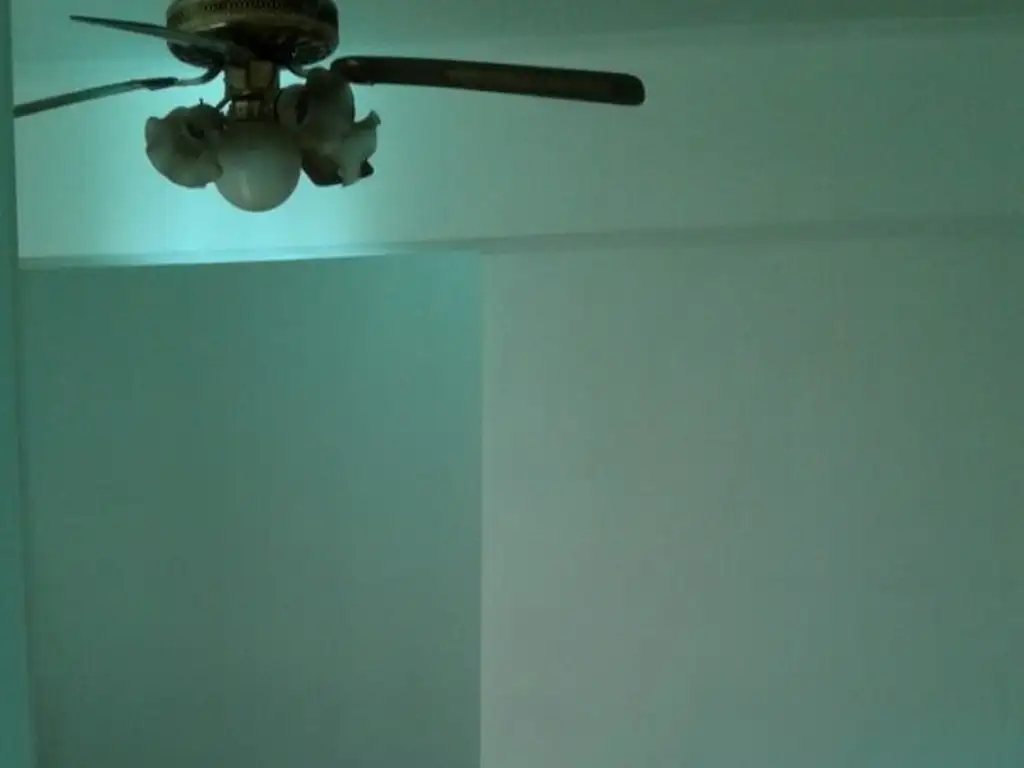Foto de 2 AMBIENTES LUMINOSO PISO ALTO A METROS DE AVDA SAN JUAN, imagen 5