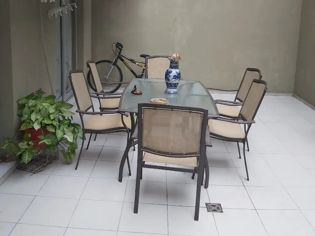 Foto de 2 AMBIENTES 65 m2 PLANTA BAJA C/FRENTE C/PATIO, DORM EN SUITE Y TOIL, imagen 3