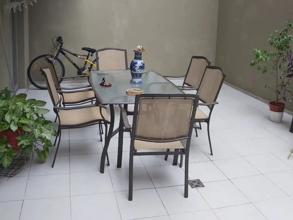 Foto de 2 AMBIENTES 65 m2 PLANTA BAJA C/FRENTE C/PATIO, DORM EN SUITE Y TOIL, imagen 2