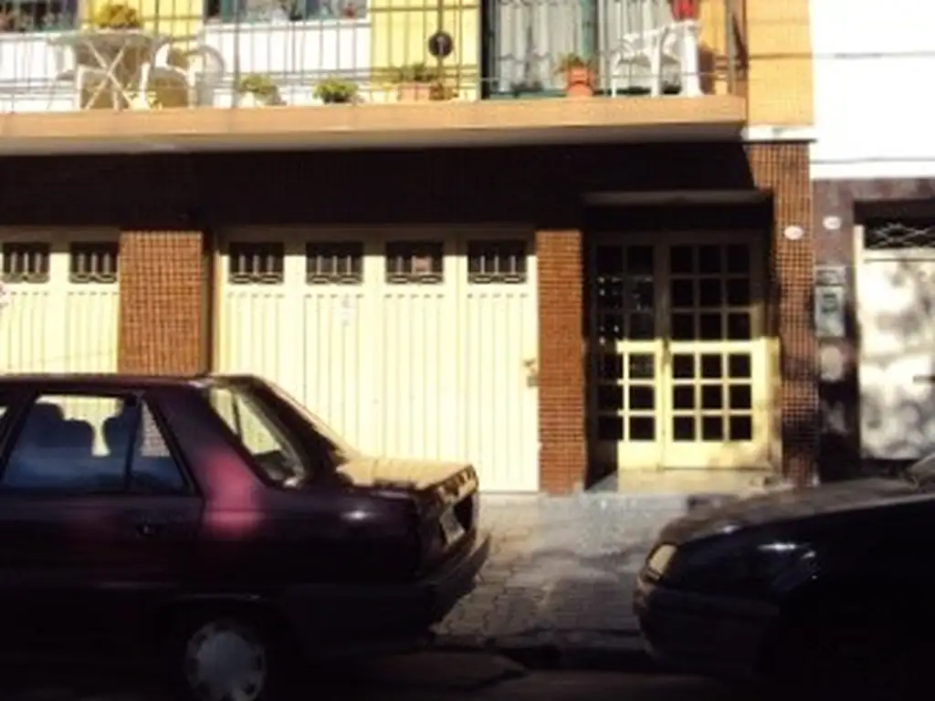 Foto de 2 AMBIENTES SOBRE BOULEVARD LATERAL LUMINOSO, LAV INDEP , PLACAR LA, imagen 1