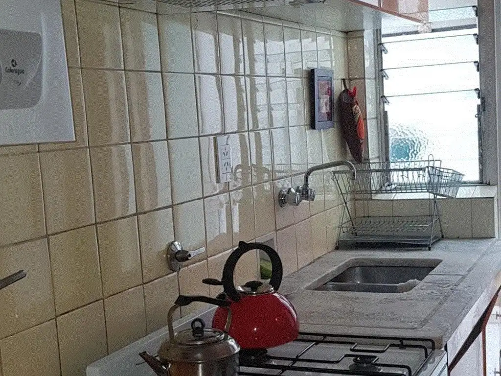 Foto de 4 AMBIENTES O 3 AMBIENTES Y ESCRITORIO 2 PATIOS 1 TECHADO COCINA, imagen 4