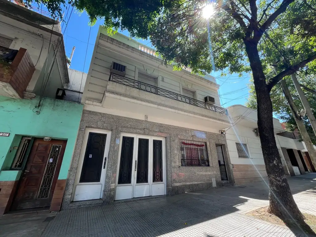 Foto de Amplio PH de 4 Ambientes con Balcón, Garage y Terraza Propia, imagen 5