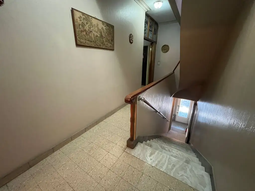 Foto de Amplio PH de 4 Ambientes con Balcón, Garage y Terraza Propia, imagen 2