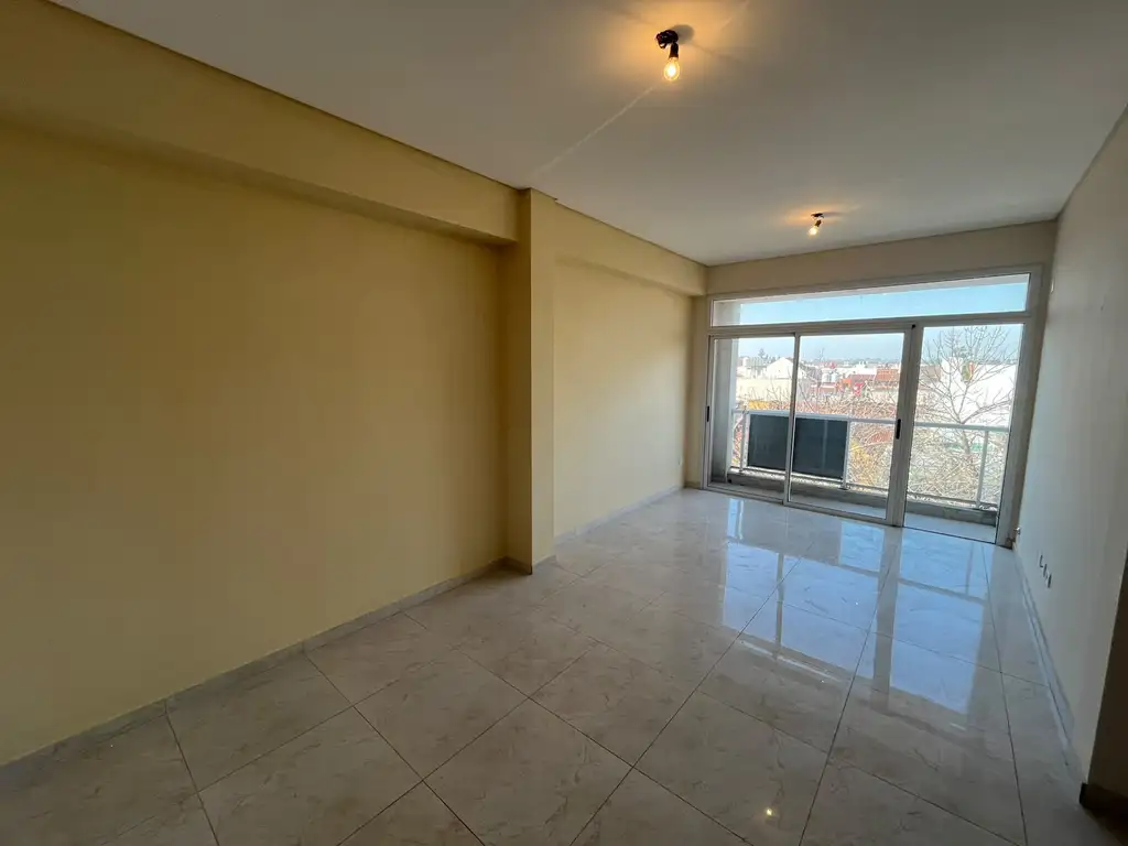 Foto de Depto 3 amb. c/ coch. ACEPTA PERMUTA - VENTA, imagen 3