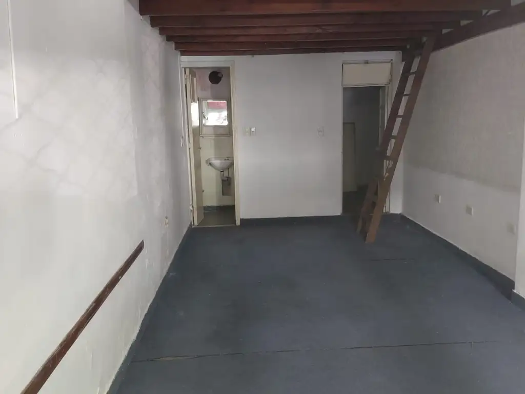 Foto de Local a la calle de 3.25 x 15 con Baño, sin expensas, excelente, imagen 3