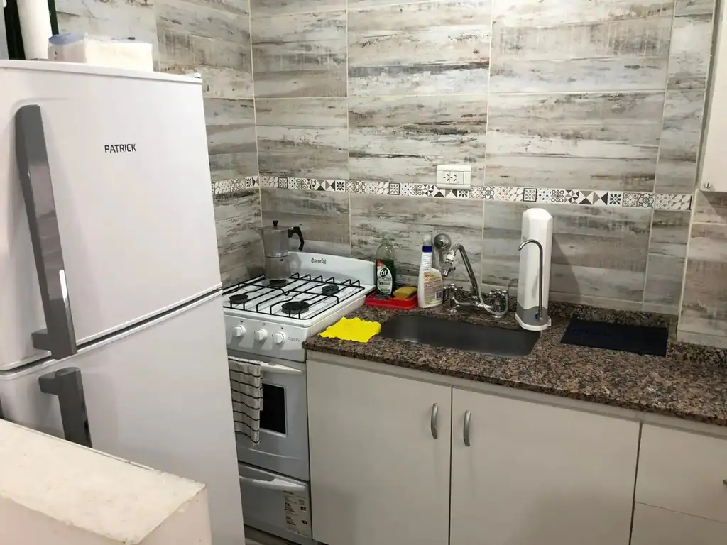Foto de HERMOSO DEPARTAMENTO DE UN AMBIENTE. LUMINOSO Ideal inversor, Venta con, imagen 2