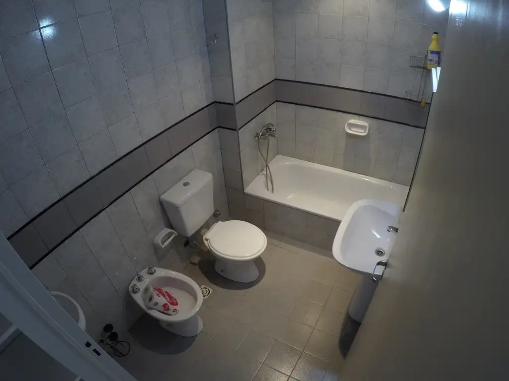 Foto de Hermoso Departamento de 2 amb. Amplio y luminoso. Excelente Vista!!!, imagen 2