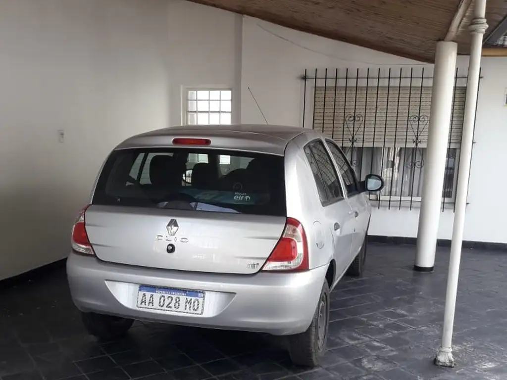 Foto de Exc. Casa 3 amb. en P.B - VENTA, imagen 2