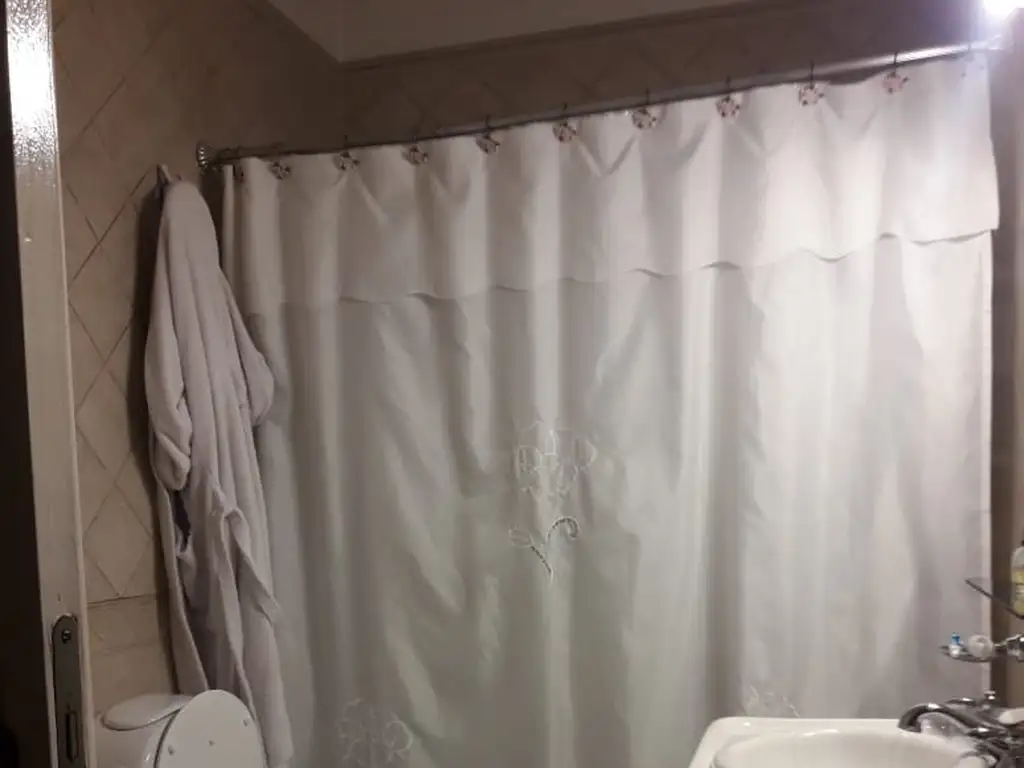 Foto de Exc. Casa 3 amb. en P.B - VENTA, imagen 4