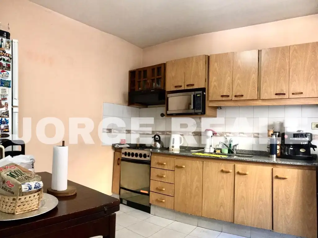 Foto de DEPARTAMENTO TIPO CASA UBICADO A UNA CUADRA DE RIVADAVIA, imagen 2