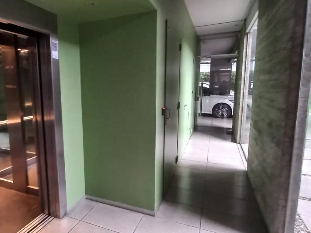 Foto de Monoambiente Categoria, frente, pisos tarugados, Edificio Pileta con, imagen 5