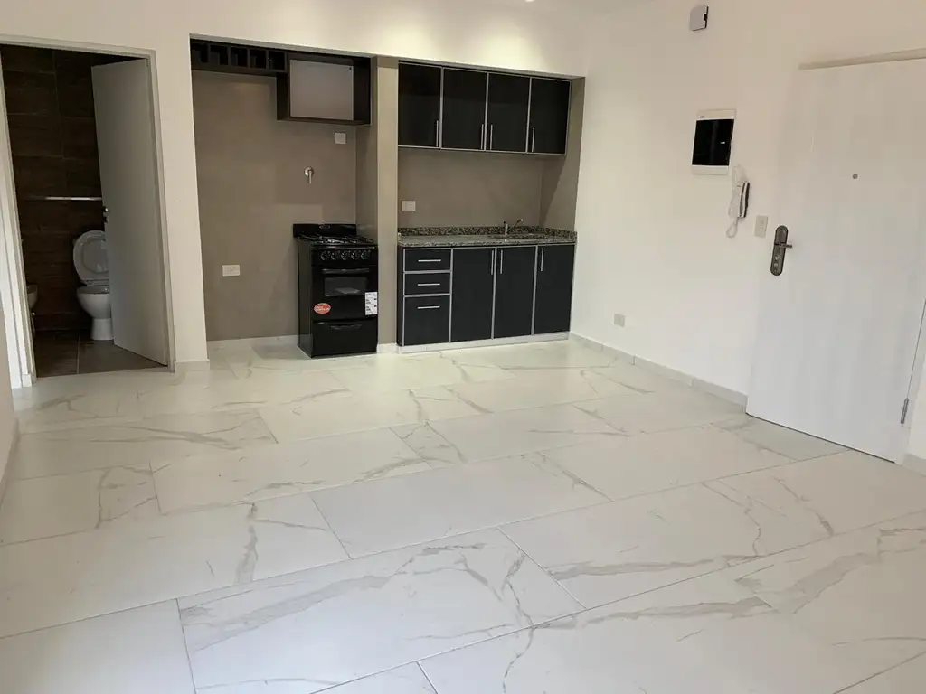 Foto de Exc.Depto 2 amb. C/PATIO ¡A ESTRENAR! - VENTA, imagen 3