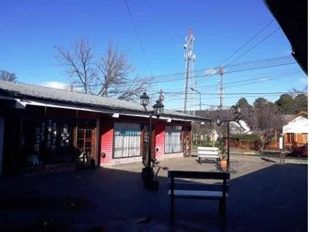 Foto de GALERÍA CÉNTRICA CON 8 LOCALES-JUNÍN DE LOS ANDES, imagen 2