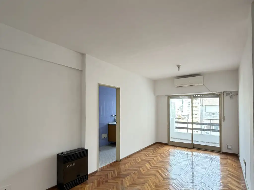 Foto de Alquiler 1 dormitorio, frente, ventilacion cruzada, buena iluminacion, imagen 2
