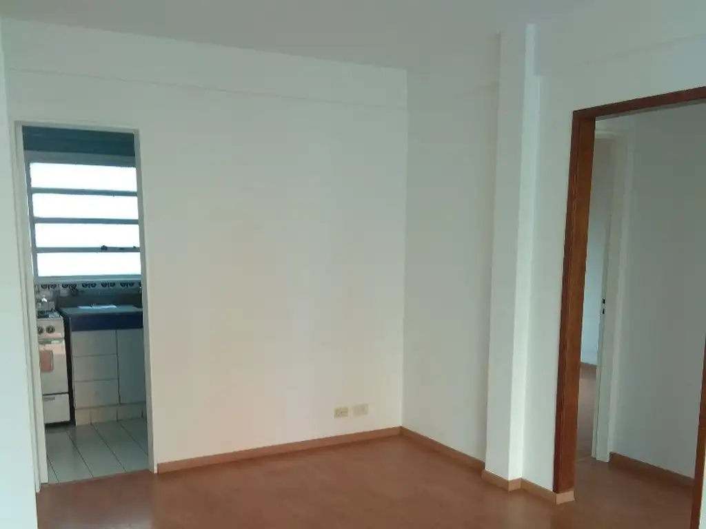 Foto de VENTA DEPTO 3 AMBIENTES AL FRENTE MUY LUMINOSO CON RENTA (ALQUILADO), imagen 5