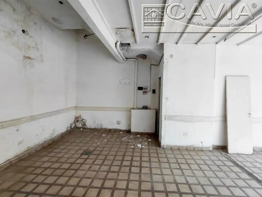 Foto de 2 Locales juntos 8 m de frente - 75 m2 cubiertos - Apto gastronomía - A, imagen 2