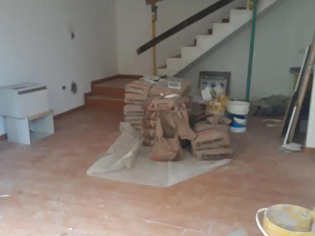Foto de SE VENDE DUPLEX 4 AMB VILLA LUGANO, imagen 4