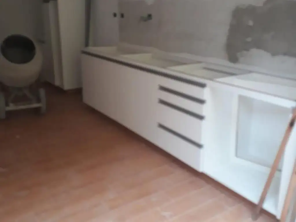 Foto de SE VENDE DUPLEX 4 AMB VILLA LUGANO, imagen 5