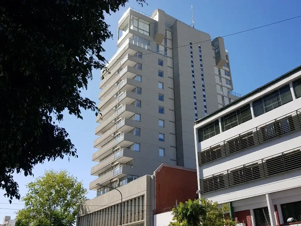 Foto de COCHERA FIJA CUBIERTA- EXCELENTE UBICACIÓN- PISO 1°, imagen 1