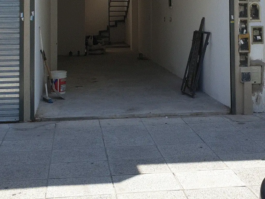 Foto de local en zona comercial de avellaneda ACEPTA PERMUTA, imagen 1