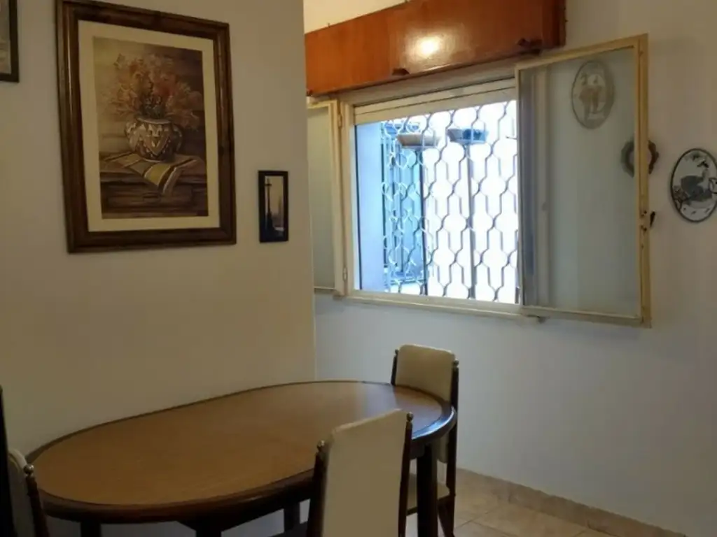 Foto de TIPO CASA DE 3 AMBIENTES CON PATIO Y TERRAZA EN FLORESTA, imagen 4