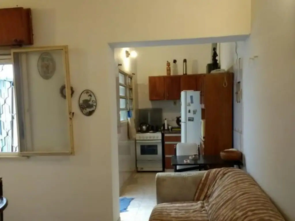 Foto de TIPO CASA DE 3 AMBIENTES CON PATIO Y TERRAZA EN FLORESTA, imagen 5